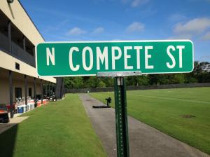 Saints-compete-street